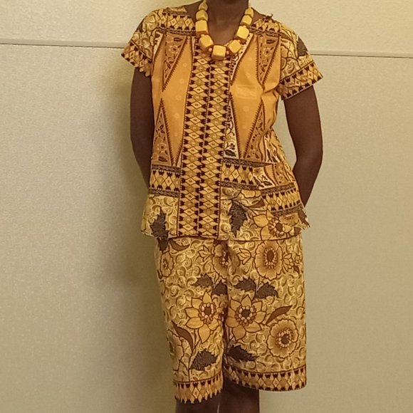 Yellow and Brown vintage 70s Short Set - Picture 8 of 14